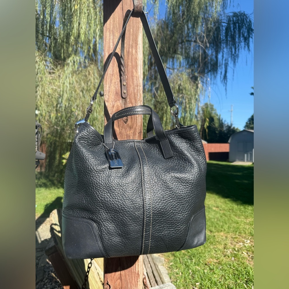 Coach Hadley Duffle/tote